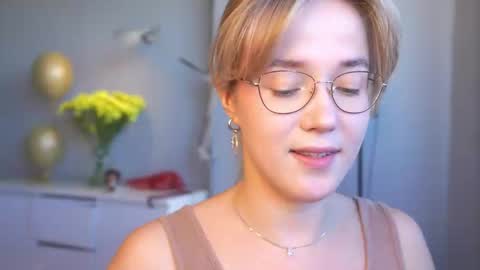 Snapshot of aluntick chatting on 05-08-26, 02:22 Amelia NEXT STREAM online show from 05-08-26, 02:22