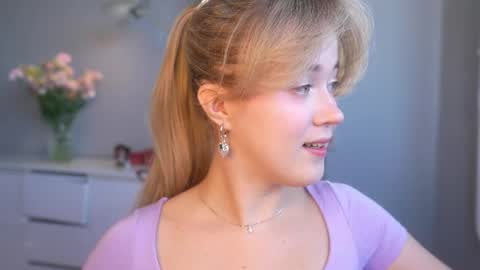 Snapshot of aluntick chatting on 05-09-26, 02:11 Amelia NEXT STREAM online show from 05-09-26, 02:11