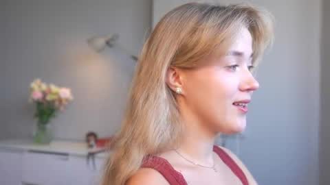 Snapshot of aluntick chatting on 05-16-26, 02:05 Amelia NEXT STREAM online show from 05-16-26, 02:05