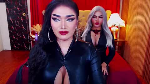 Alura Jhenson online show from 10-26-25, 05:52