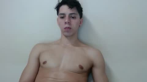 alvarodancer online show from 02-07-26, 01:04