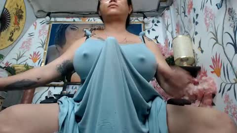 Snapshot of alwayshardcock11inch chatting on 02-23-25, 04:39 SARAHEYHEYHUGECOCK online show from 02-23-25, 04:39