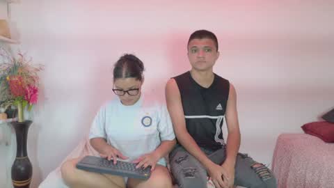 Snapshot of aly_n_sebas chatting on 07-22-26, 03:53 aly_n_sebas online show from 07-22-26, 03:53