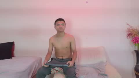 Snapshot of aly_n_sebas chatting on 08-01-26, 02:33 aly_n_sebas online show from 08-01-26, 02:33