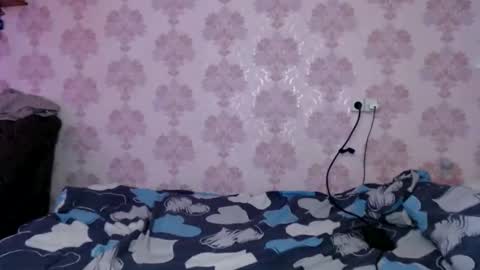 alya764770 online show from 06-10-26, 04:45