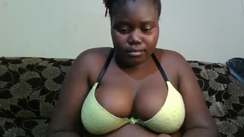 Snapshot of alyabeiby chatting on 03-25-26, 11:55 alyabeiby online show from 03-25-26, 11:55