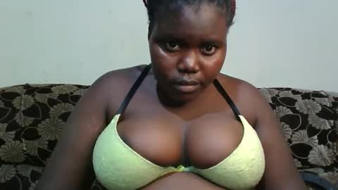 Snapshot of alyabeiby chatting on 03-26-26, 07:30 alyabeiby online show from 03-26-26, 07:30
