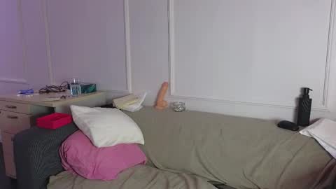 alyarei online show from 02-18-26, 02:13