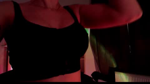 Missy online show from 12-23-25, 06:44