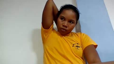 Snapshot of alydie7 chatting on 06-01-26, 06:15 alydie7 online show from 06-01-26, 06:15
