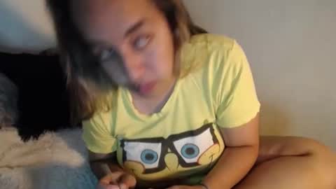 Snapshot of alynfoxx chatting on 02-03-25, 02:36 Alyn Maria online show from 02-03-25, 02:36