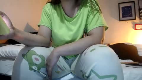 Alyn Maria online show from 07-23-26, 01:52