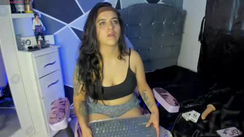 Snapshot of alysa_magic chatting on 06-01-26, 05:36 alysa magic online show from 06-01-26, 05:36