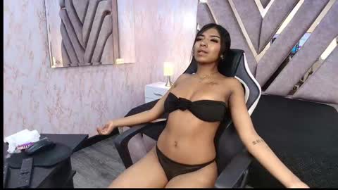 Alyssa  online show from 11-29-25, 12:30
