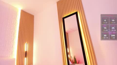 alyssa online show from 10-15-25, 01:06