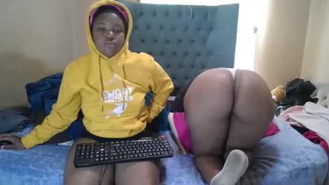 Snapshot of alyssabrownx chatting on 05-07-26, 09:25 alyssabrownx online show from 05-07-26, 09:25