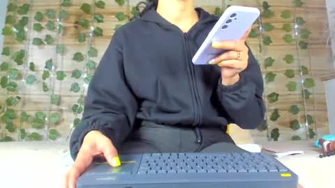 alyssia online show from 02-13-25, 12:43