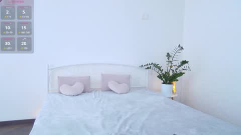 Alyx online show from 09-23-25, 06:05