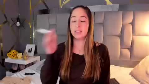 Snapshot of alyzeegorgeous chatting on 10-14-25, 11:27 Alyze make feel hot as hell online show from 10-14-25, 11:27