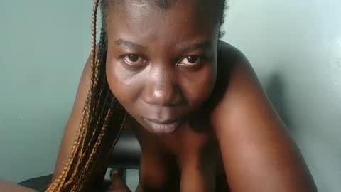 Snapshot of am_creme_delight chatting on 04-22-26, 02:58 am_creme_delight online show from 04-22-26, 02:58
