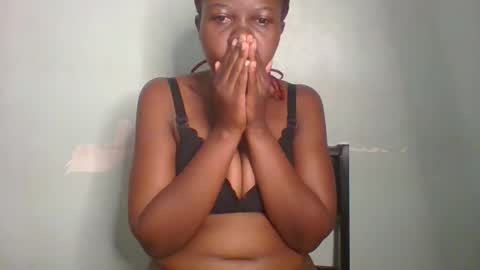 Snapshot of am_creme_delight chatting on 05-31-26, 02:53 am_creme_delight online show from 05-31-26, 02:53