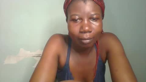 Snapshot of am_creme_delight chatting on 06-06-26, 02:00 am_creme_delight online show from 06-06-26, 02:00