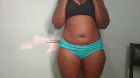 Snapshot of am_creme_delight chatting on 06-08-26, 06:41 am_creme_delight online show from 06-08-26, 06:41