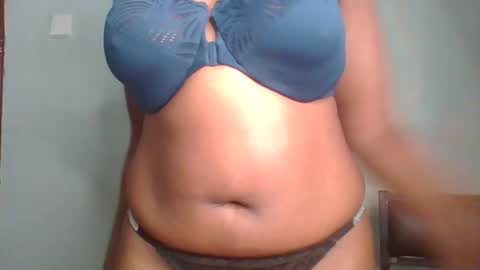 Snapshot of am_creme_delight chatting on 06-12-26, 10:58 am_creme_delight online show from 06-12-26, 10:58