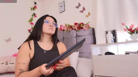 Isabella online show from 04-20-26, 09:05