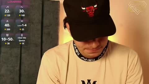 Amadeo Wild online show from 12-31-24, 06:46