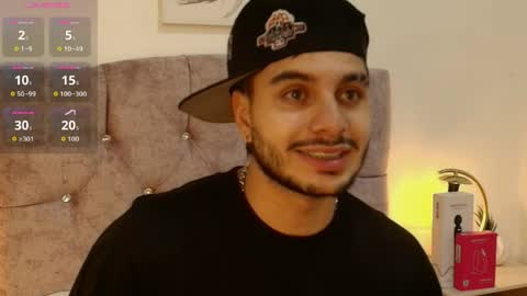 Amadeo Wild online show from 04-17-26, 04:15