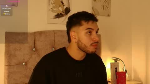 Amadeo Wild online show from 04-24-26, 04:15