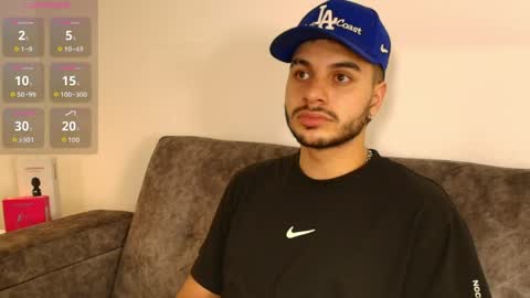 Snapshot of amadeo_wild chatting on 04-30-26, 04:30 Amadeo Wild online show from 04-30-26, 04:30