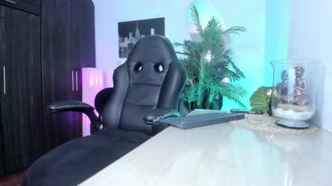 anny online show from 02-26-26, 02:21