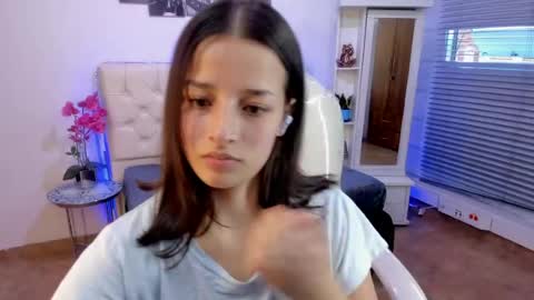 Snapshot of amaia_daniells chatting on 05-30-26, 09:01 B I A N C A online show from 05-30-26, 09:01