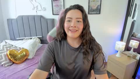 Hi Im AmaiaHelp me reach 100 likes online show from 03-04-26, 06:58