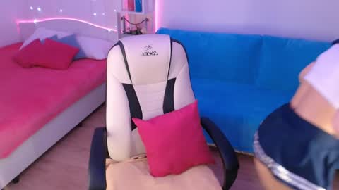 Alice online show from 01-03-25, 01:48