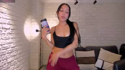 Amalia cruss online show from 07-28-26, 08:23