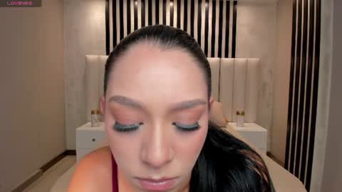 Amalia cruss online show from 07-30-26, 07:57