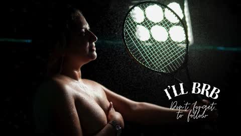 Amalia Im Back See you soon this January 7 at 10 pm Colombia time online show from 11-04-25, 10:53