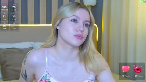Snapshot of amaliabell chatting on 06-10-26, 01:21 Amalia online show from 06-10-26, 01:21