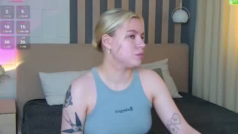 Amalia online show from 07-19-26, 01:04