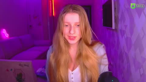 Snapshot of amaliaqueen999 chatting on 12-12-24, 02:33 Amalia online show from 12-12-24, 02:33