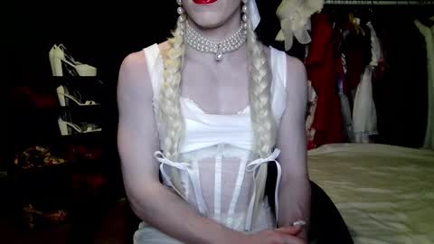 Amalie online show from 10-09-25, 08:29