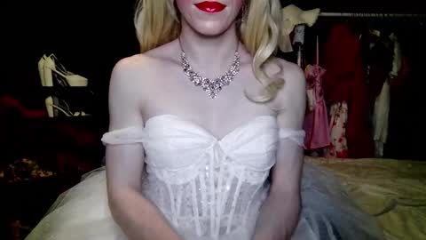 Amalie online show from 11-02-25, 06:43