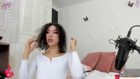 Amalia    Ig online show from 04-12-26, 03:06