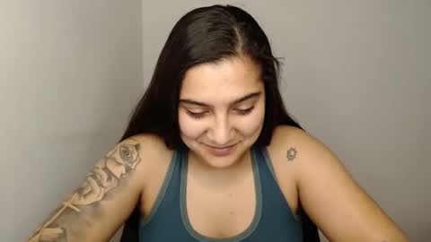 The queen of the biceps  online show from 01-29-25, 10:22