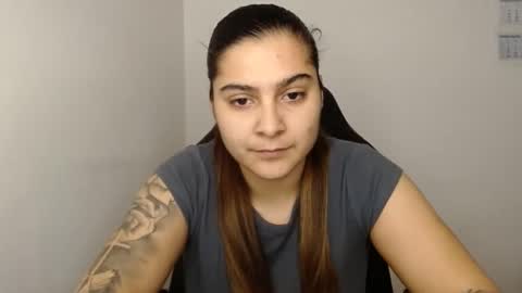 The queen of the biceps  online show from 02-14-25, 12:19