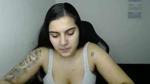 Snapshot of amanda5star chatting on 02-03-26, 04:56 The queen of the biceps online show from 02-03-26, 04:56