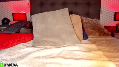 diana        Private is Open online show from 10-11-25, 08:40